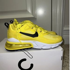 Nike black and yellow air max 270 react. Size 8.5 in women. NO BOX.